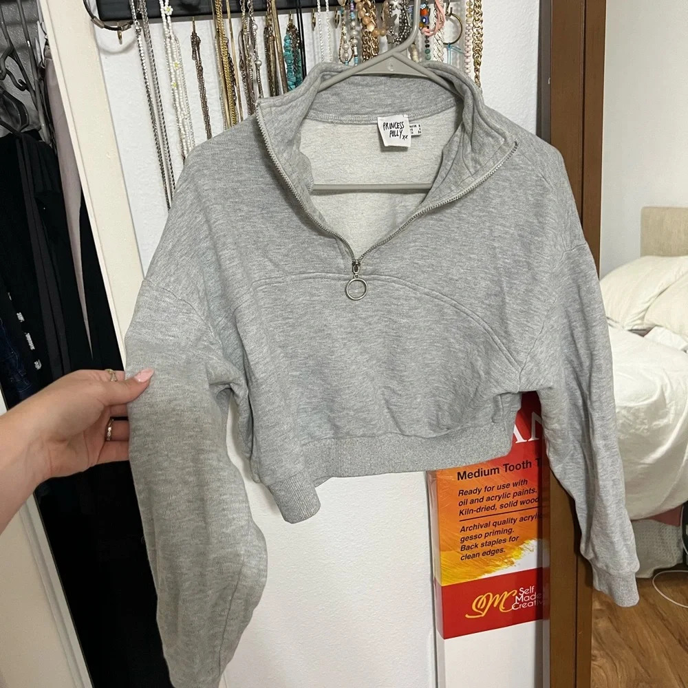 PRINCESS POLLY sweatshirt - Picture 13 of 16